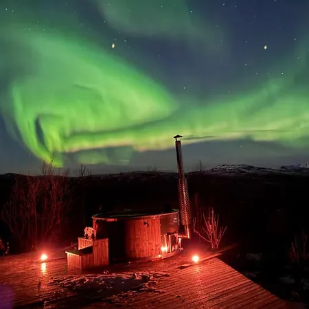 Semesterbostad Paradise I Troms Karlsøy